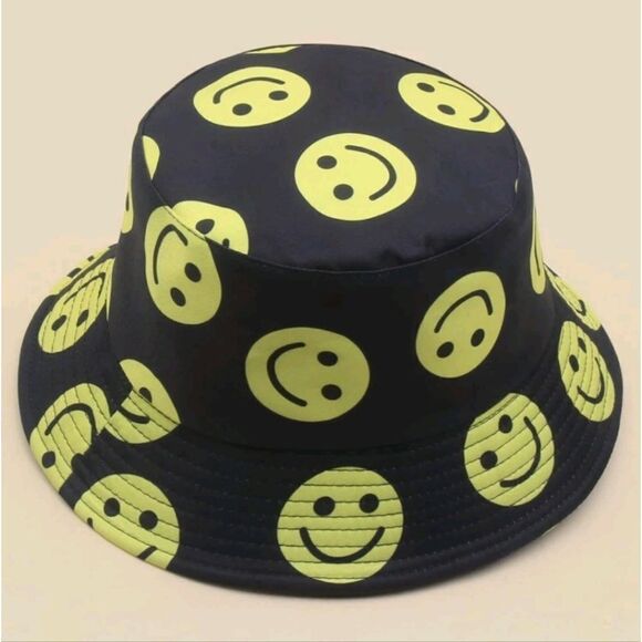 Smiley Face Bucket Hat - Picture 1 of 3